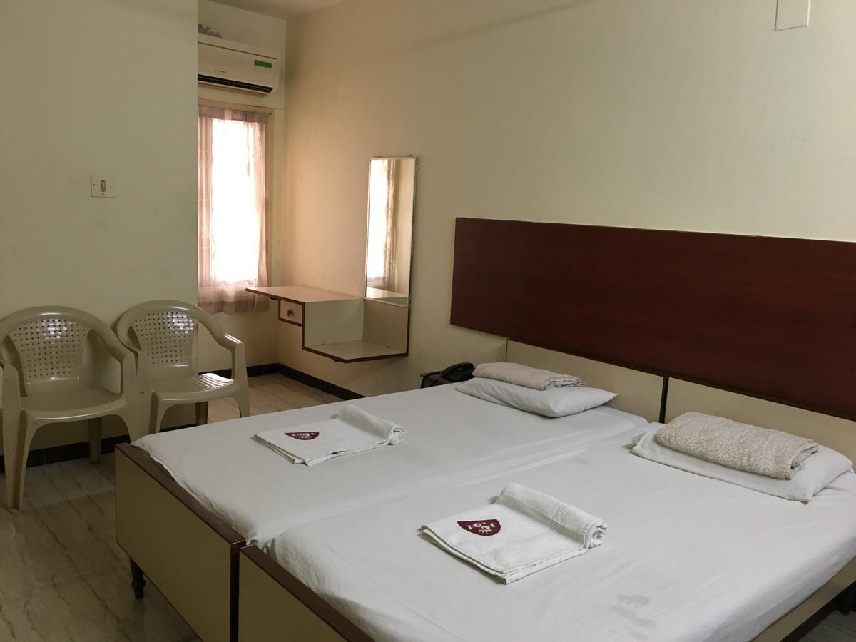 Hotel Subashini International Chennai Ngoại thất bức ảnh